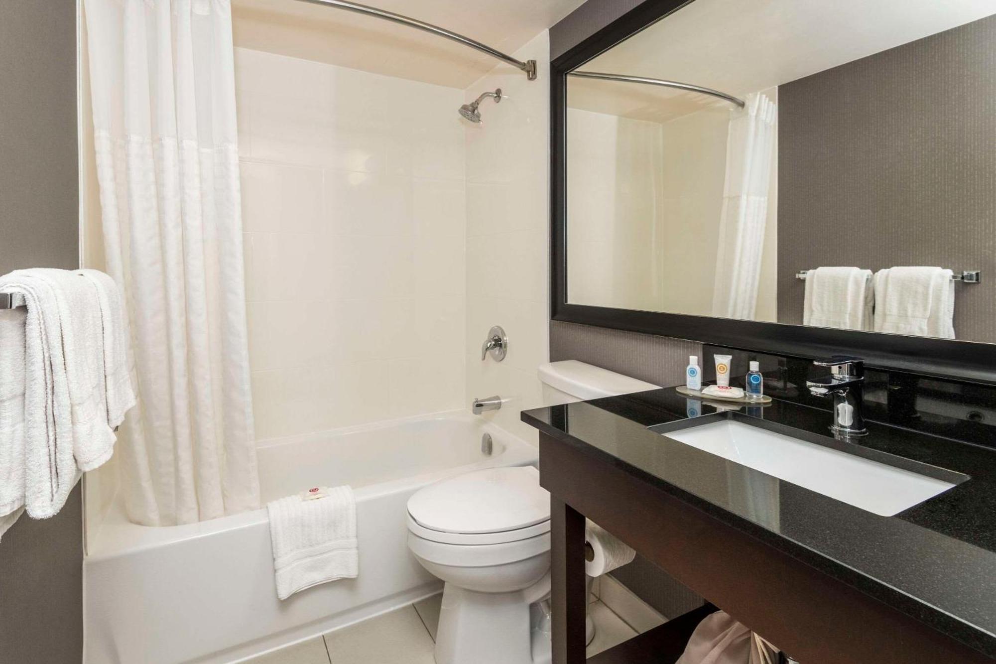 Comfort Inn Drummondville Zewnętrze zdjęcie